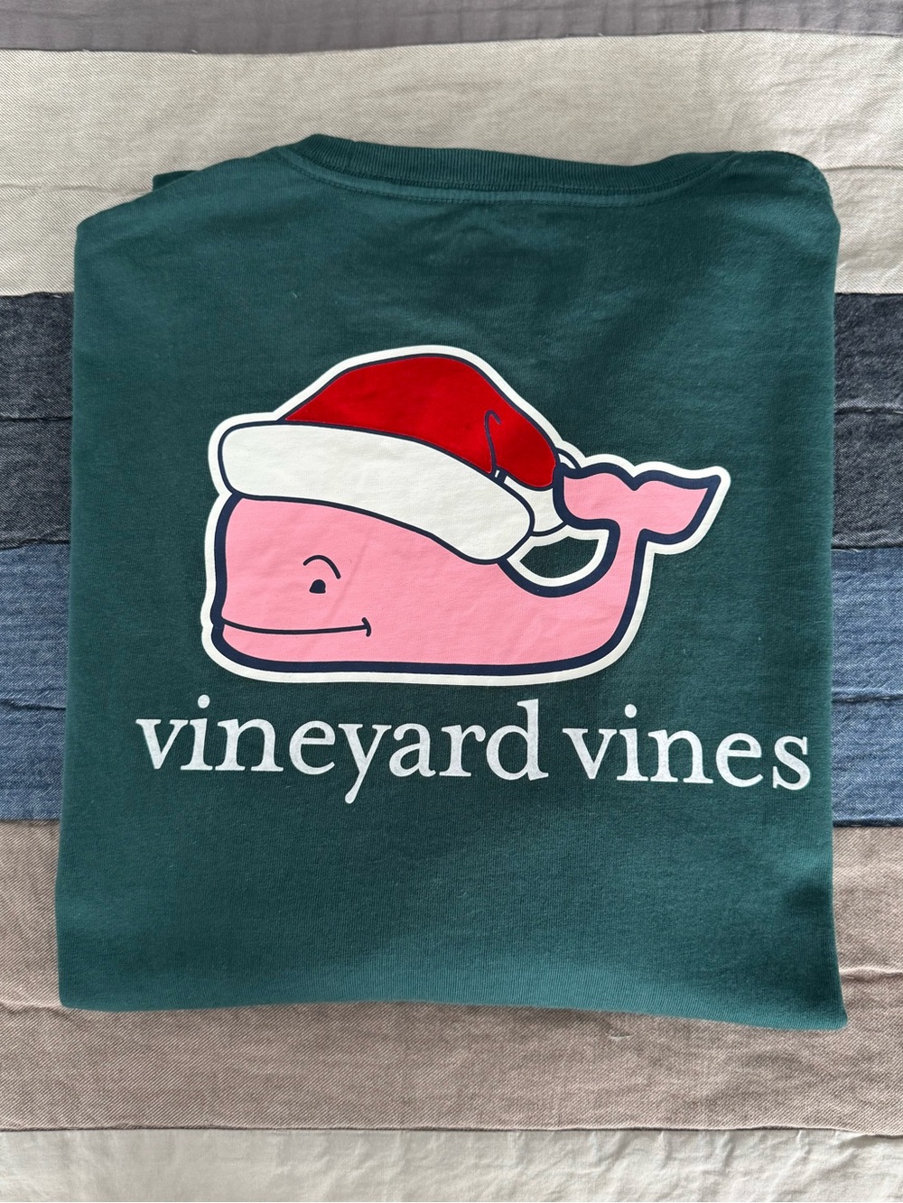 Vineyard Vines Long Sleeve Santa Whale
